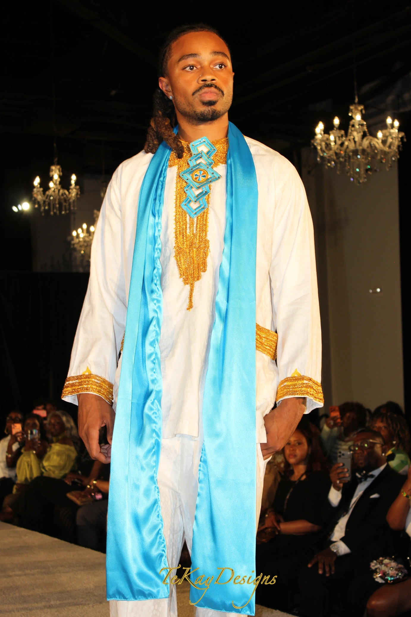 Men’s Embroidered Dashiki Shirt & Trouser Set